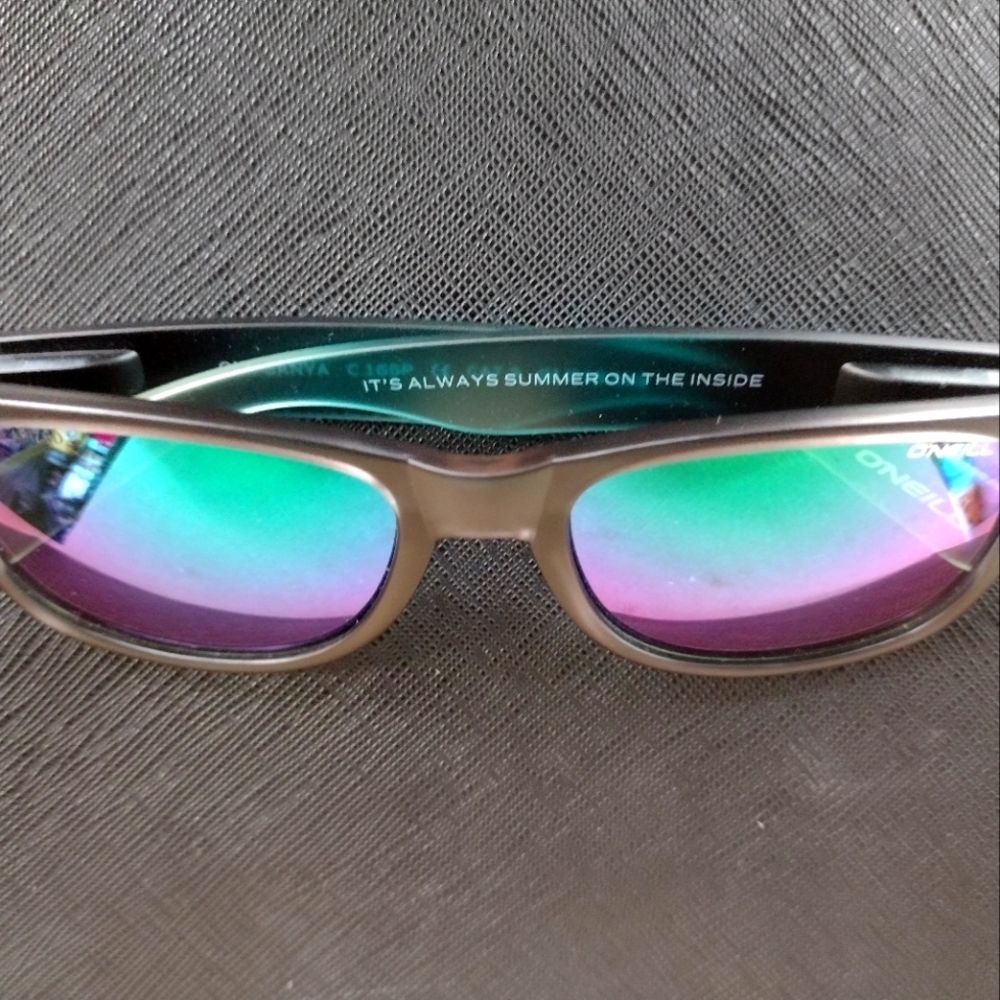 BNWOT O'Neill Sunglasses